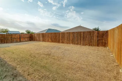 Exterior - 4716 Feltleaf Ave, Crowley, TX 76036 photo 3 of 3