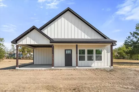 104 S Fm 1126, Barry, TX 75102
