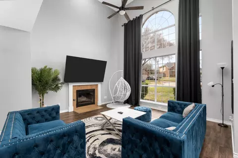 2422 Whispering Cove Cir, Garland, TX 75044