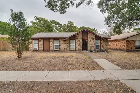 2630 Dove Meadow Dr, Garland, TX 75043