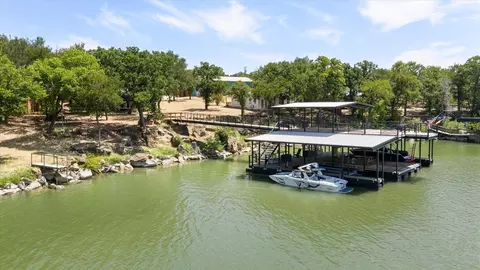 1516 N Lakeview Dr, Palo Pinto, TX 76484