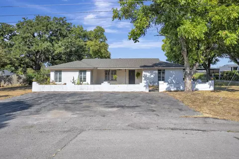 6106 Guilford St, Forest Hill, TX 76119