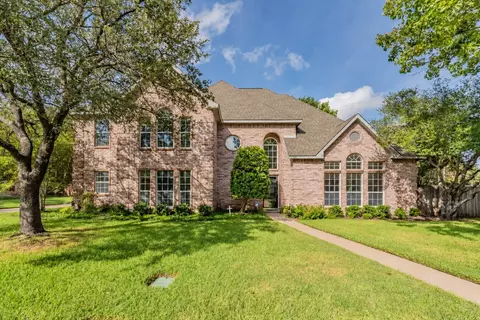 1500 Arrowhead Dr, Pantego, TX 76013