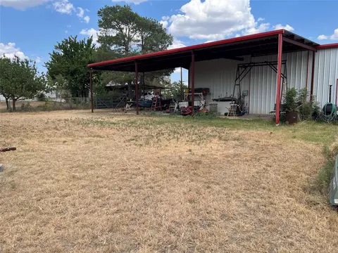 Exterior - 541 E 3rd St, Baird, TX 79504 photo 9 of 10