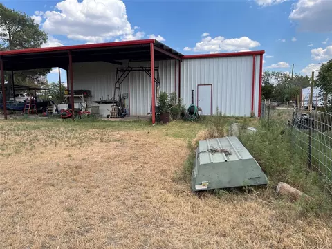 Exterior - 541 E 3rd St, Baird, TX 79504 photo 10 of 10