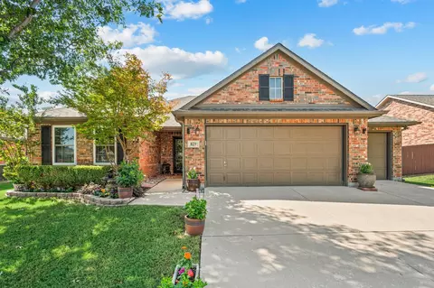 829 Sequoia Way, Saginaw, TX 76131