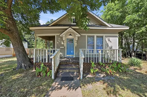 512 S Elm St, Sherman, TX 75090