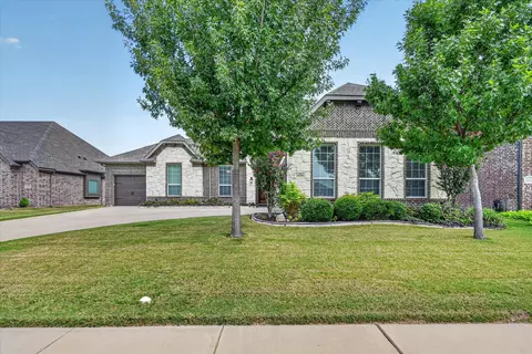 1025 Claystone Rdg, Burleson, TX 76028