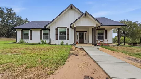 2155 County Road 197, Jonesboro, TX 76538