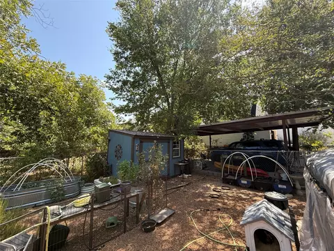 Exterior - 2223 N 6th St, Waco, TX 76708 photo 3 of 4