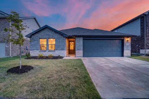 2413 Ponca Dr, Fort Worth, TX 76179
