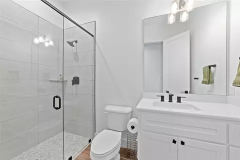 Bath - 582 Oak Point Dr, May, TX 76857 photo 4 of 5