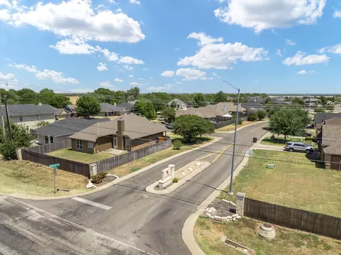 View/Area - 10333 Condor Loop, Waco, TX 76708 photo 3 of 8