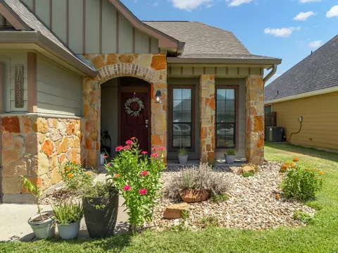 Exterior - 10333 Condor Loop, Waco, TX 76708 photo 3 of 7