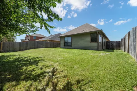 Exterior - 10333 Condor Loop, Waco, TX 76708 photo 5 of 7