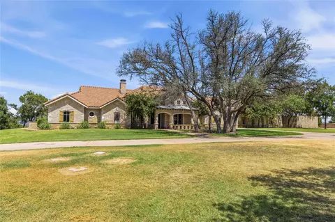 51 Oak Hill Cir, Brownwood, TX 76801