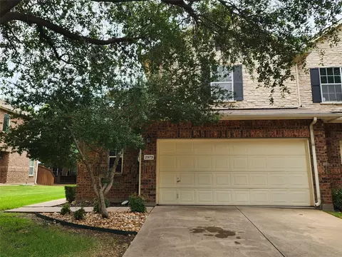 2973 Saint Andrews Dr, Lewisville, TX 75067