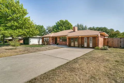 2952 Lavita Ln, Farmers Branch, TX 75234