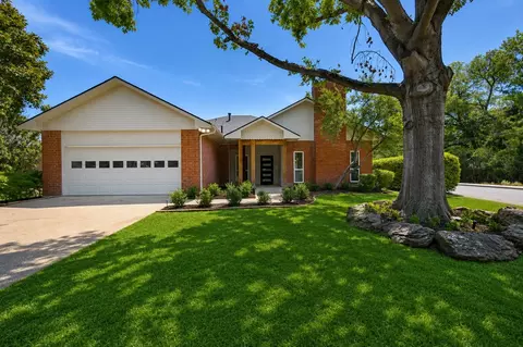 2514 Danny Ln, Farmers Branch, TX 75234
