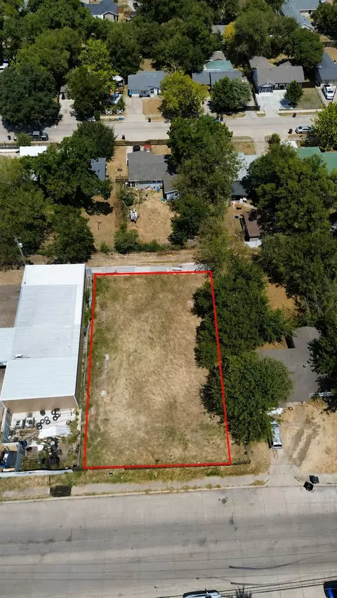 4209 Eastland St, Fort Worth, TX 76119