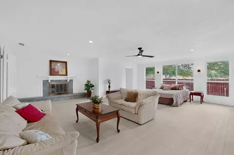 3317 Old Hickory Trl, Forest Hill, TX 76140