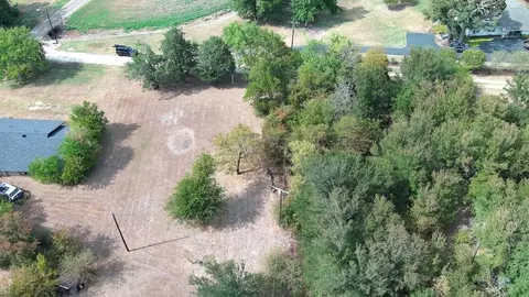 301 E Walnut St, Mabank, TX 75147 photo 3