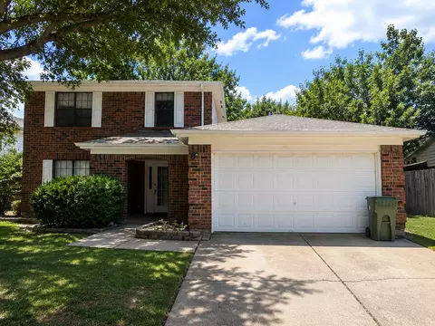 616 Valley Spring Dr, Arlington, TX 76018