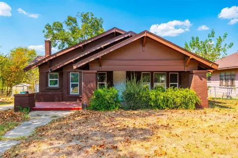 817 Marion Ave, Fort Worth, TX 76104