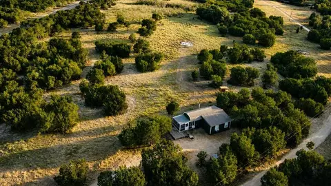 1098 Winter Rd, Gatesville, TX 76528