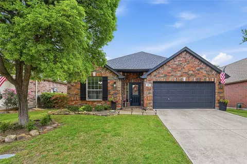 916 Medinah Dr, Fairview, TX 75069
