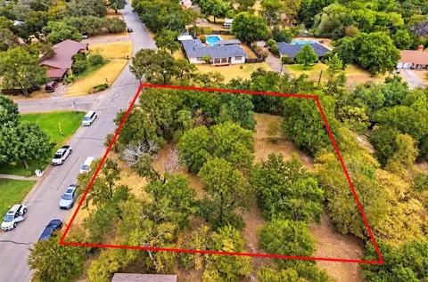 201 Lakeridge Rd, Lakeside, TX 76108