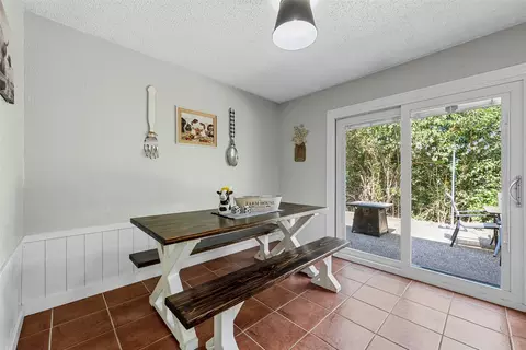 Dining - 611 Rosenthal Rd, Lorena, TX 76655 photo 1 of 2