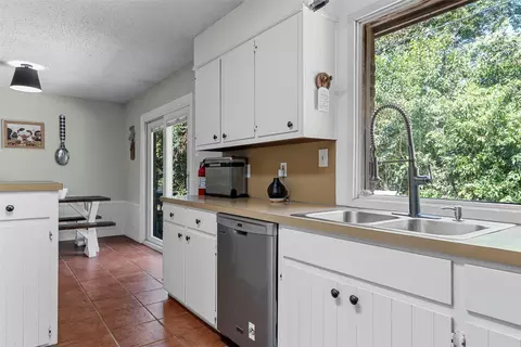 Kitchen - 611 Rosenthal Rd, Lorena, TX 76655 photo 1 of 1
