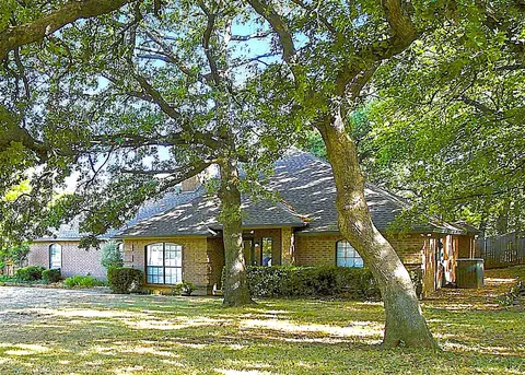 244 Moore Rd, Burleson, TX 76028