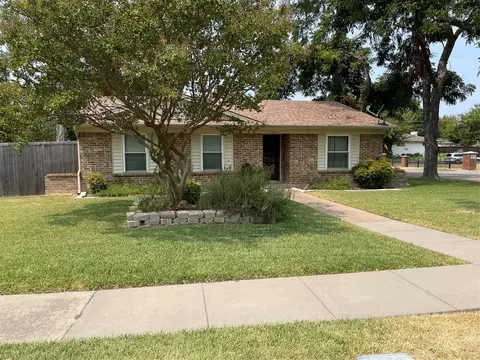 1633 Wisteria Way, Richardson, TX 75080