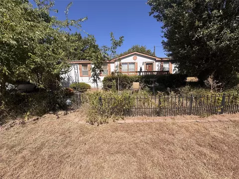8008 Scenic Ridge Ct, Cresson, TX 76035