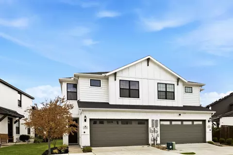 1126 Bowie Dr, Lewisville, TX 75077