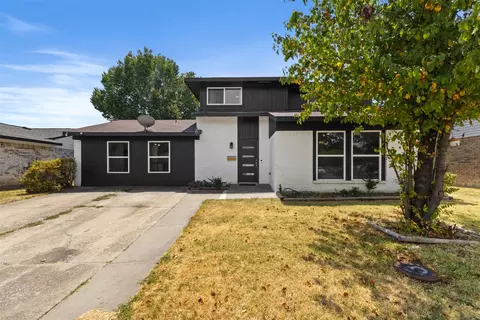 1309 Glenwood St, Grand Prairie, TX 75052
