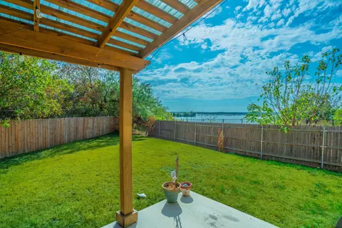 1997 Courtside Dr, Grand Prairie, TX 75051