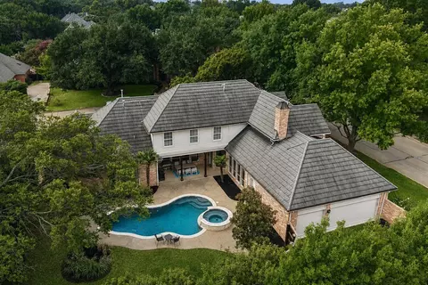 2700 Cottonwood Ln, Colleyville, TX 76034