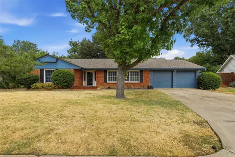 4908 Vega Ct W, Fort Worth, TX 76133