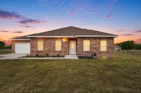 123 Pugh Ln, Corsicana, TX 75109