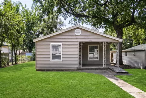 1050 Dubois St, Denison, TX 75020