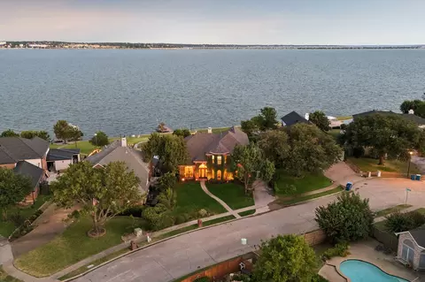 9910 Lincolnshire Ln, Rockwall, TX 75087