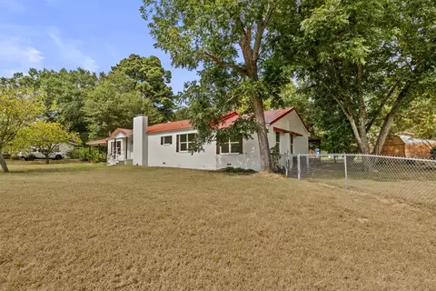 Exterior - 111 Walker Dr, Naples, TX 75568 photo 4 of 11
