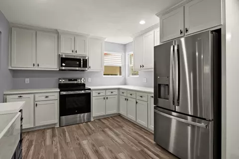 Kitchen - 111 Walker Dr, Naples, TX 75568 photo 2 of 2