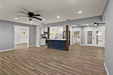 Living - 111 Walker Dr, Naples, TX 75568 photo 4 of 8
