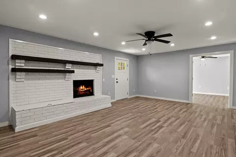 Living - 111 Walker Dr, Naples, TX 75568 photo 3 of 8