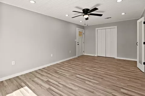 Living - 111 Walker Dr, Naples, TX 75568 photo 6 of 8