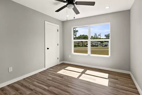 Bedroom - 111 Walker Dr, Naples, TX 75568 photo 2 of 3